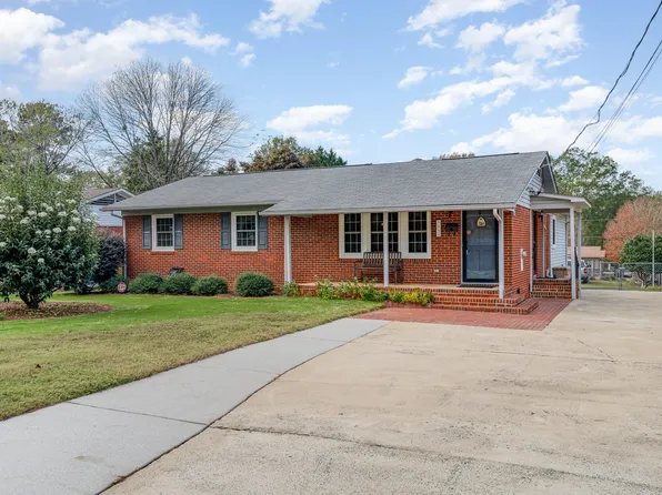 1314 Pineview Dr, Garner, NC 27529