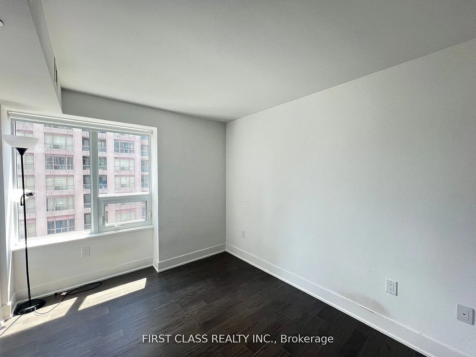1 bed, $2,380 — Photo 4
