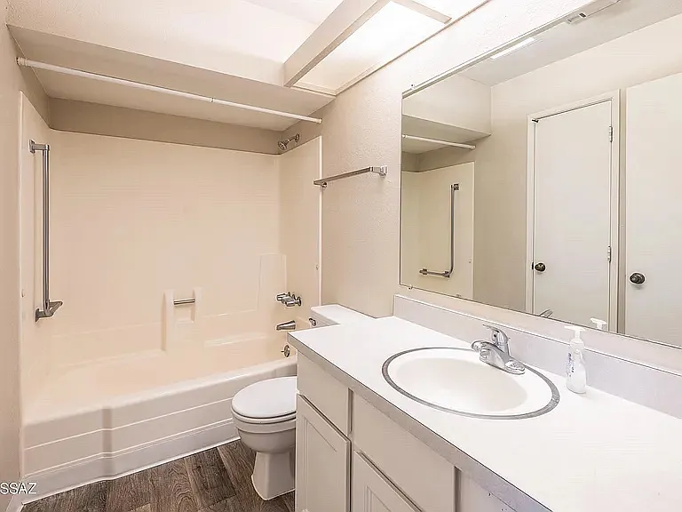 224 N Camino Del Vate — Photo 12