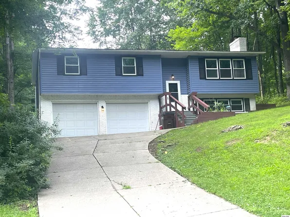 439 Grand Valley Dr, Howard, OH 43028