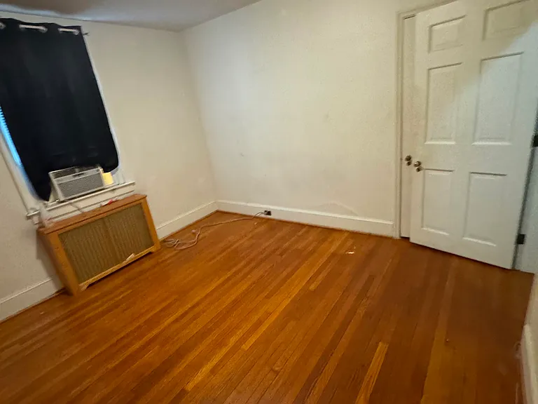 63 E Antietam St #1E — Photo 3