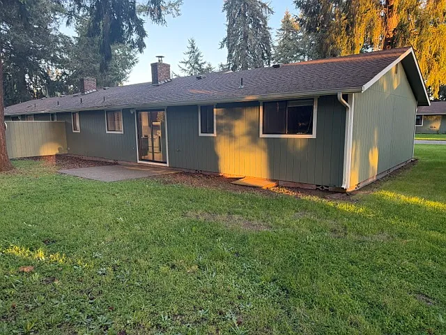 18706 Old Highway 99 SW #18708-A — Photo 2