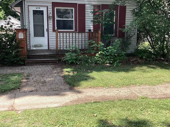 620 Dawson Ave, Rockford, IL 61107