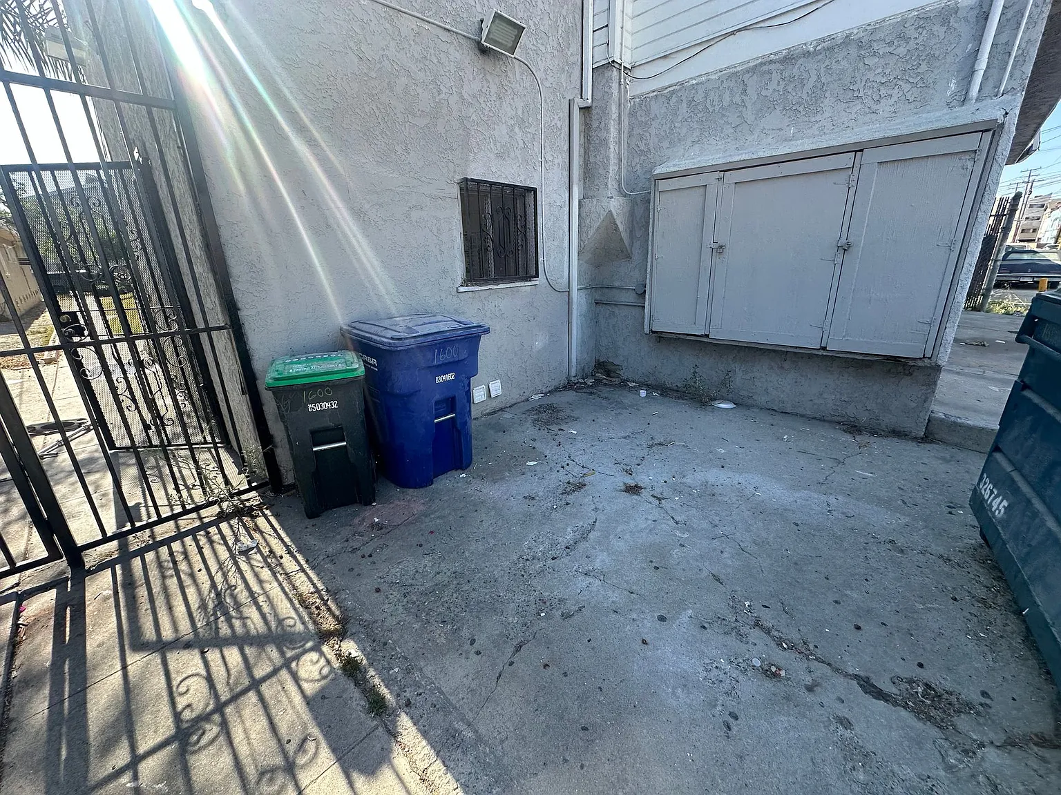 1600 Chestnut Ave — Photo 4