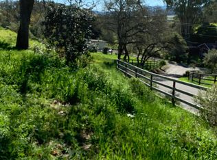 8 Glen Ln, Novato, CA 94945