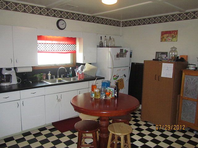 2nd image of 44 Court St