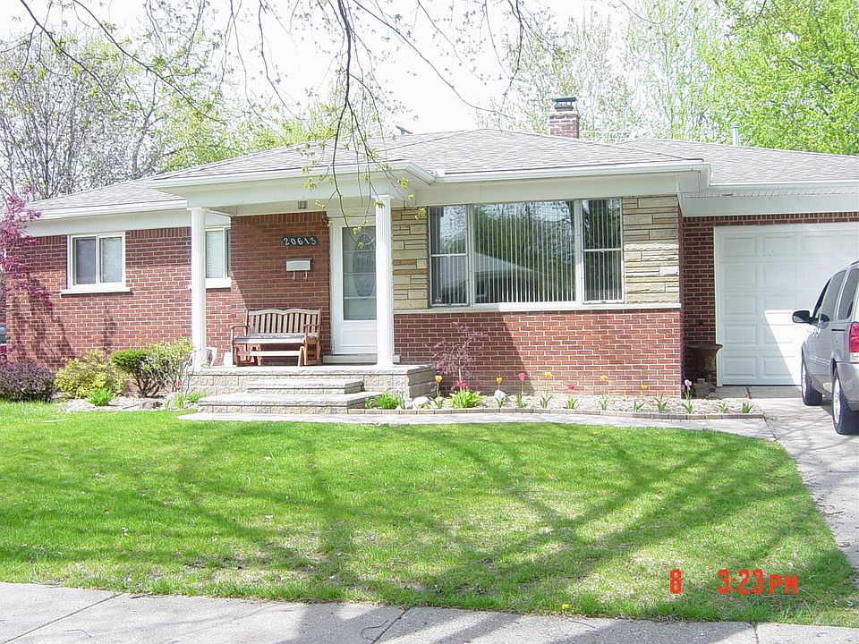 1st image of 20613 Cedar St