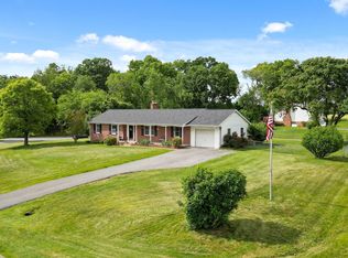 5598 Dover Ct, Frederick, MD 21703