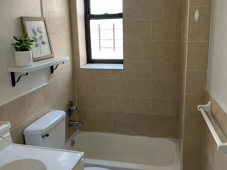 1 Arden St #612 — Photo 4