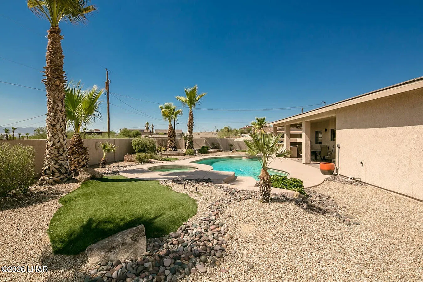 3 bed, 2.0 bath, 1711 sqft, $2,800 — Photo 1