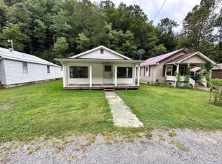 1478 Appalachian Hwy, Pineville, WV 24874