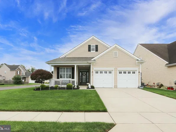 20 E Dehart Ave, Clayton, NJ 08312