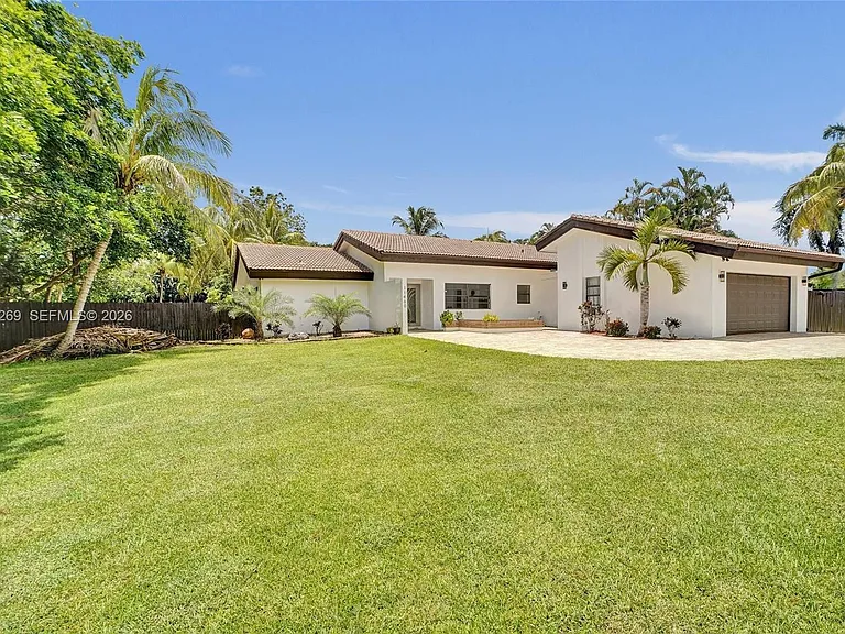 11460 SW 1st Ct — Photo 26