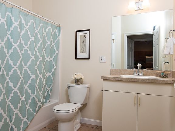Bathroom 2, unit A