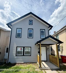 51 Park St, Carbondale, PA, 18407