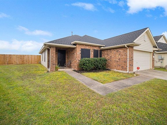 2nd image of 14142 Hearth Hollow Ln