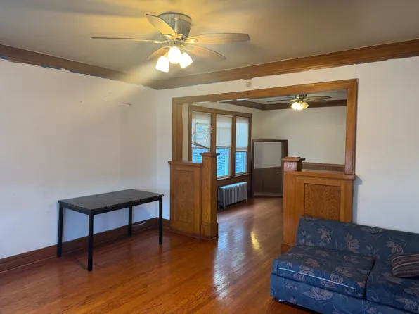 4312 S Artesian Ave Front 2, Chicago, IL 60632