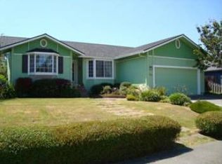 1662 El Monte, Smith River, CA 95531