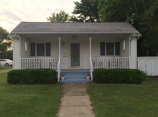 207 W Main St, Earlington, KY 42410