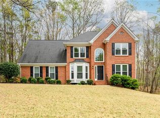1885 Oak Wind Ln, Buford, GA 30519