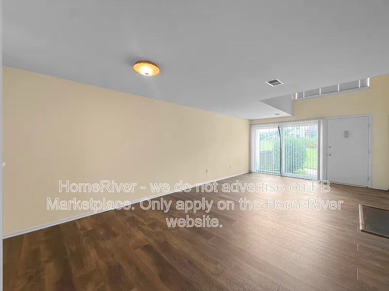 1 bed, 1.5 bath, 1120 sqft, $1,925 — Photo 3