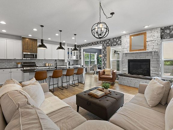 2nd image of 120 Old Colony Dr