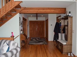 1260 E Island View Rd, Grapeview, WA 98546