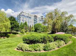 7805 Bayview Ave #413, Markham, ON L3T7N1