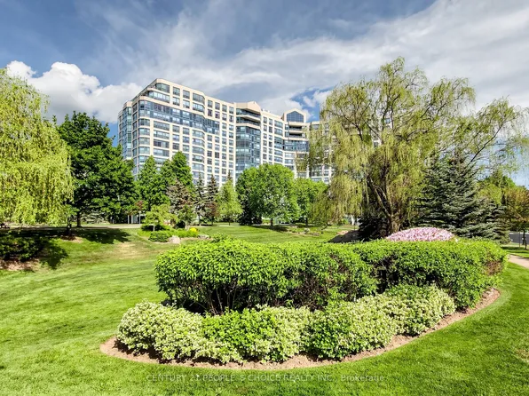 7805 Bayview Ave #413, Markham, ON L3T 7N1
