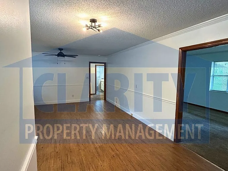 4035 Ocoee St N — Photo 9