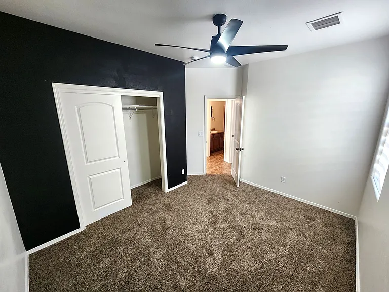 4942 Sherwood Rd — Photo 24