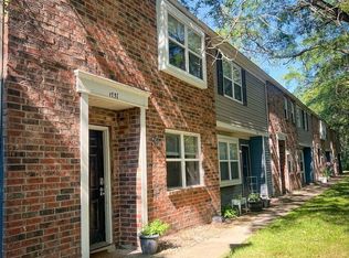 1703 Park Village Dr, Columbus, OH 43235