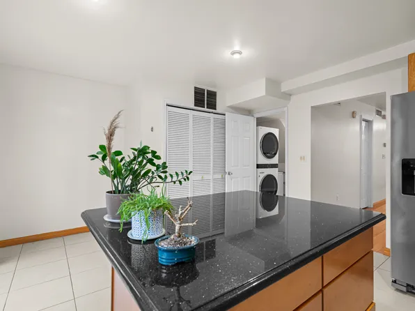 226 Grand Street image 6 of 26