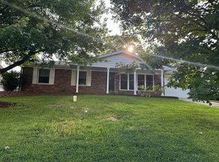 2944 Homewood Ave, Saint Charles, MO 63301