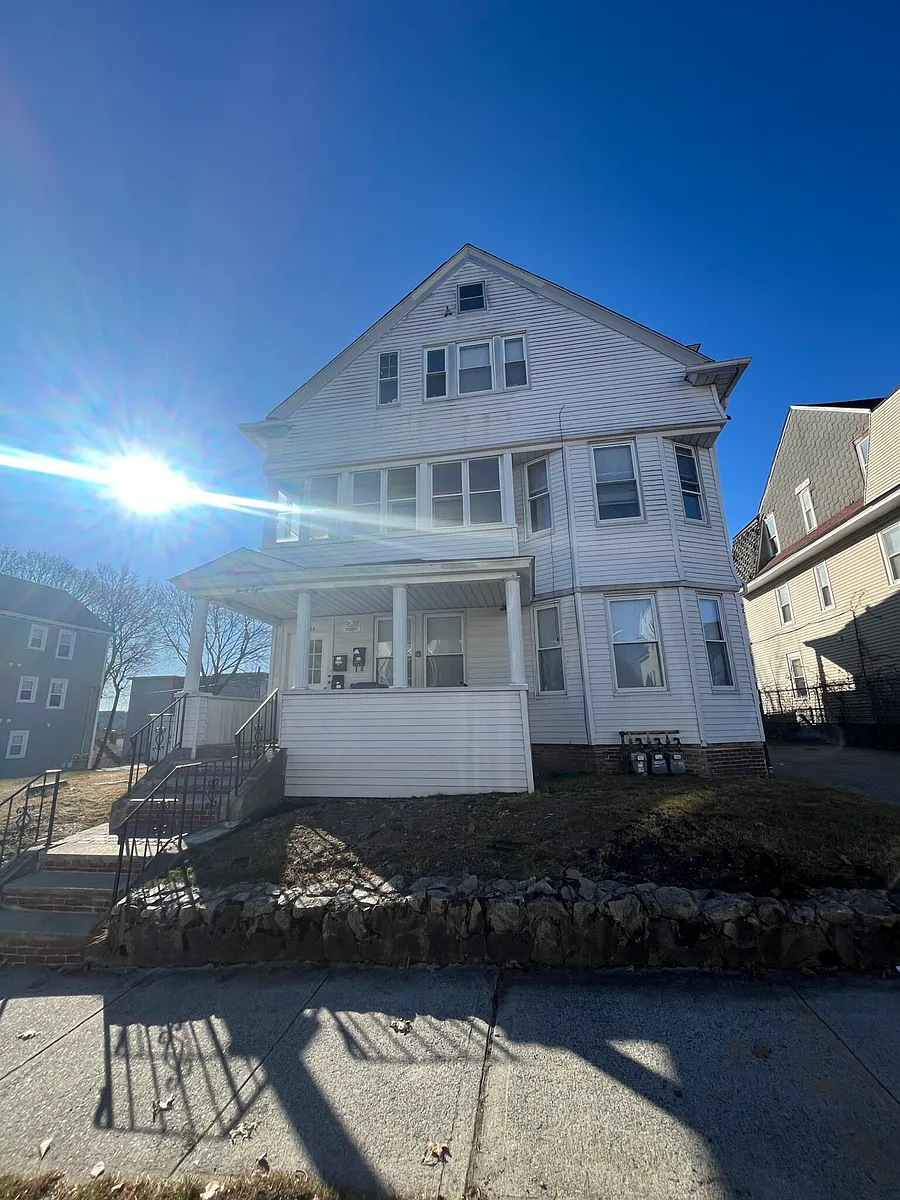 Building Photo - 36 Stoneland Rd #1