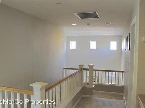 5th image of 576 Ash St