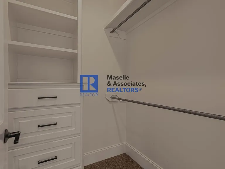 412 Dover Ln — Photo 54