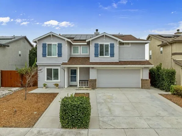 920 Talbot Dr, Hollister, CA 95023