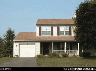 3232 Tranquility Ln, Herndon, VA 20171