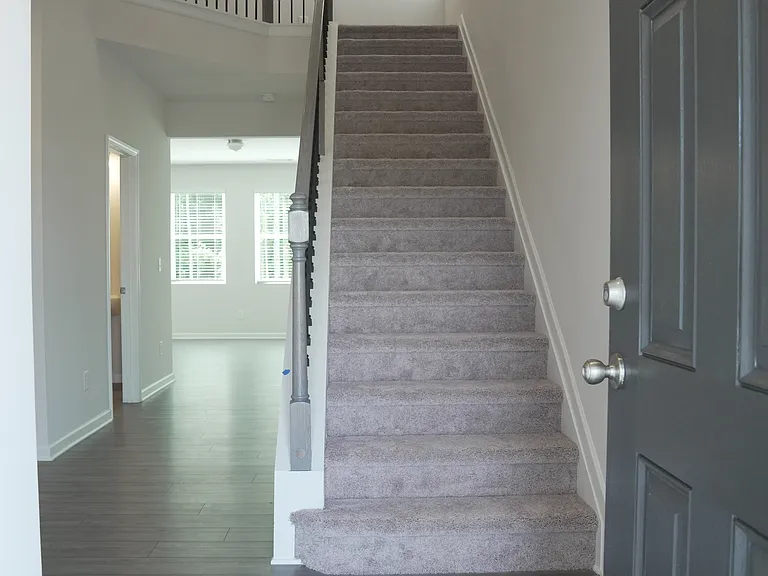 79 Pineview Dr — Photo 4