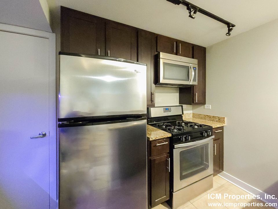 1st image of 1928 N Lincoln Ave #1