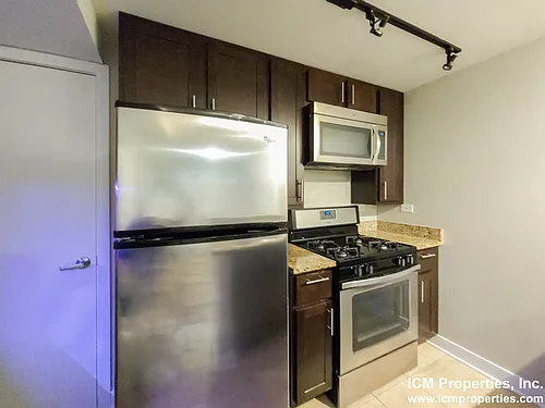 1928 N Lincoln Ave #1 Photo 1