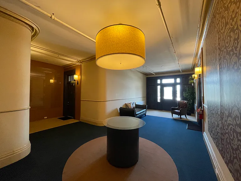 Montour House- Upper Foyer