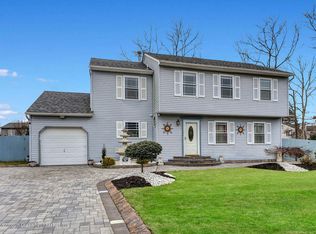 240 Liberty Bell Rd, Toms River, NJ 08755