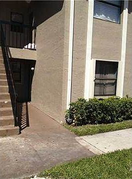4th image of 9730 Hammocks Blvd #10228