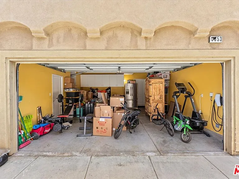 3653 W Medici Ln — Photo 39