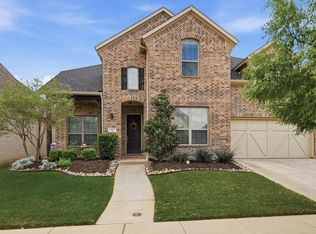 1117 12th St, Roanoke, TX 76226