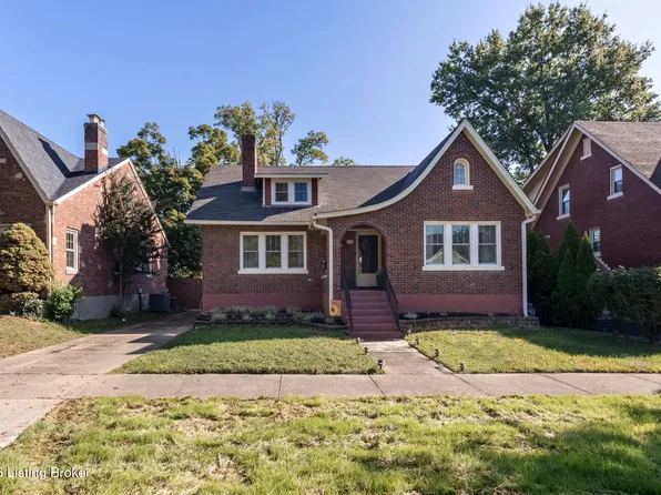 419 Fairlawn Rd, Saint Matthews, KY 40207