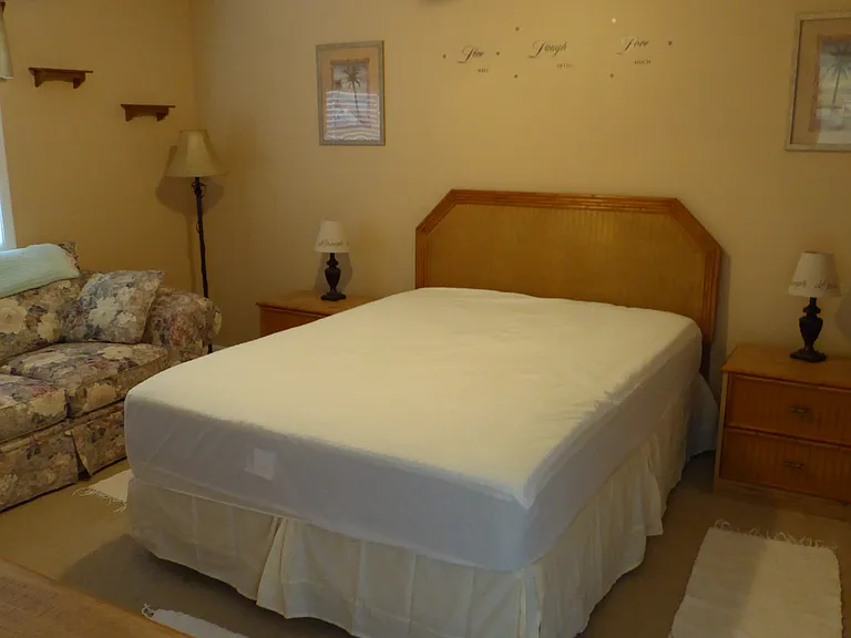 541 White River Dr #16G — Photo 16