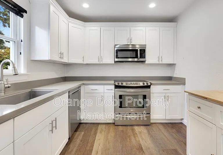 55 Hylebos Ave — Photo 12